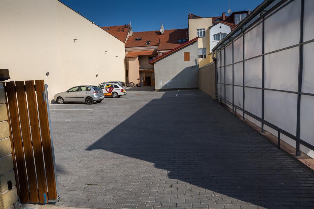 Penzion Longus Kyjov  Bagian luar foto